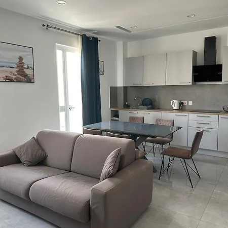 Apartment St Helen Sliema